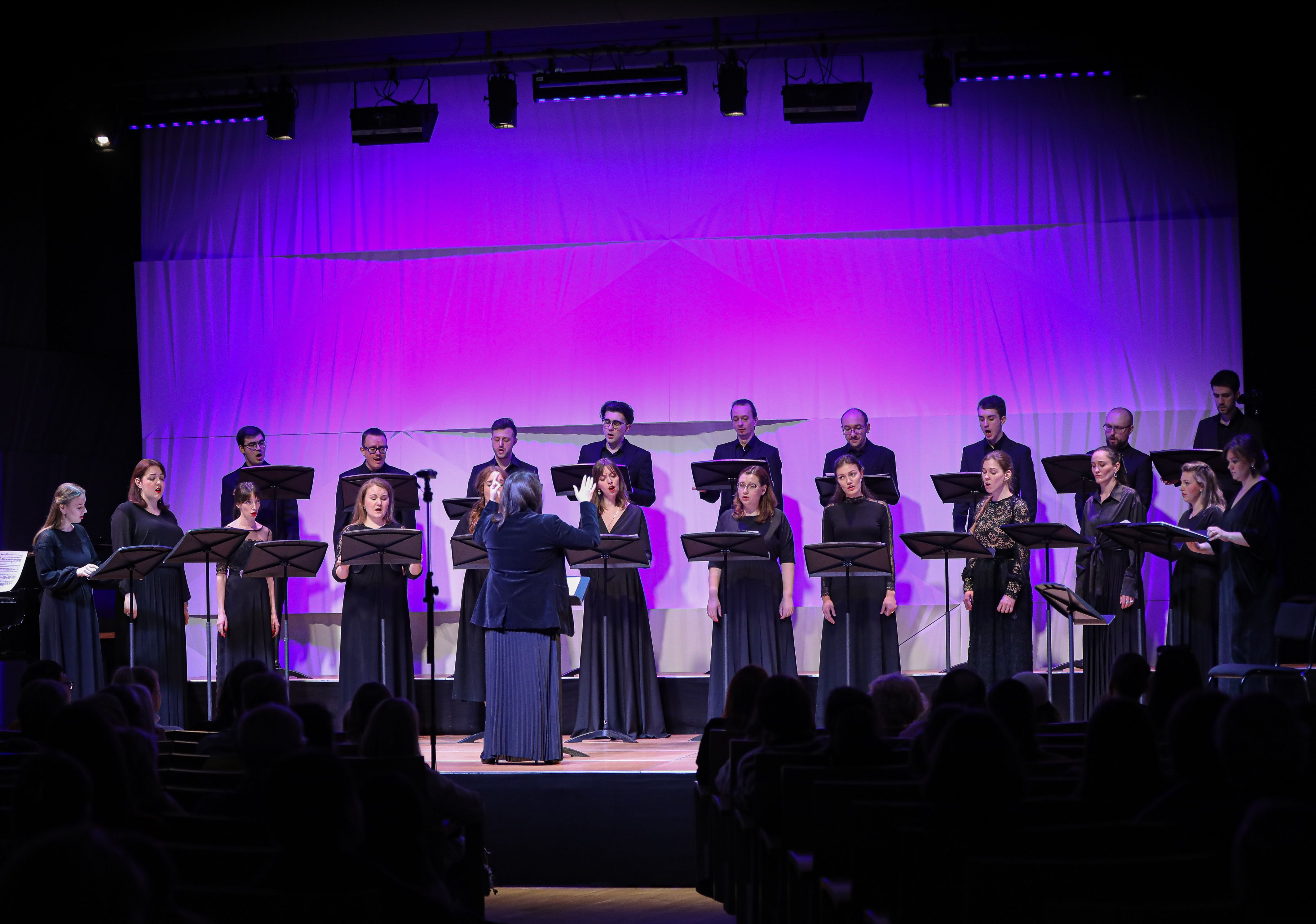 Ансамбль arielle. Ансамбль arielle. Ансамбль ариэль. Ансамбль ренессанс москва. Танцевальный коллектив ариэль выборг.