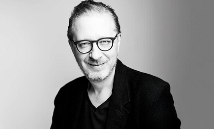 Карманов. «Подарок самому себе на день рождения» 