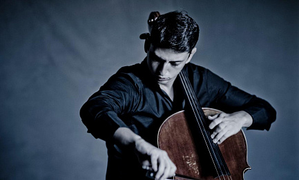 Нарек Ахназарян, виолончель 