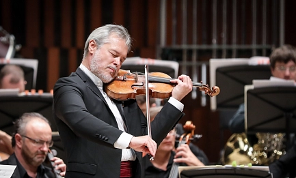 Вадим Репин, скрипка Ольга Волкова, скрипка Юрий Афонькин, альт Борис Андрианов, виолончель Иван Рудин, фортепиано 