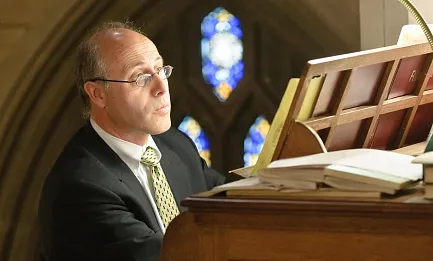 Эйзекель Менендес, орган